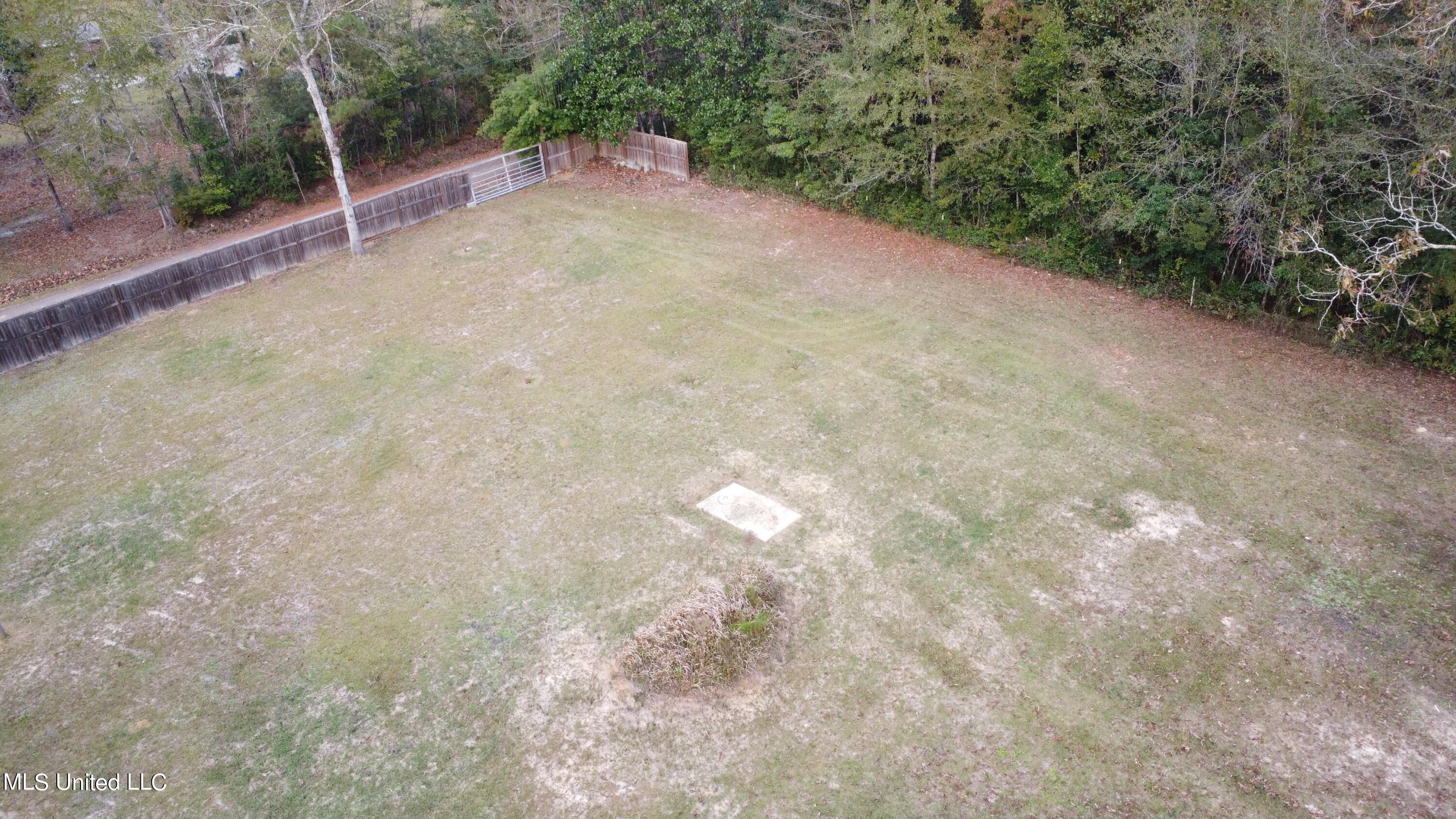 21335 West Mitchell Road Saucier, MS 39574 - Photo 11 of 32 MTWI4950