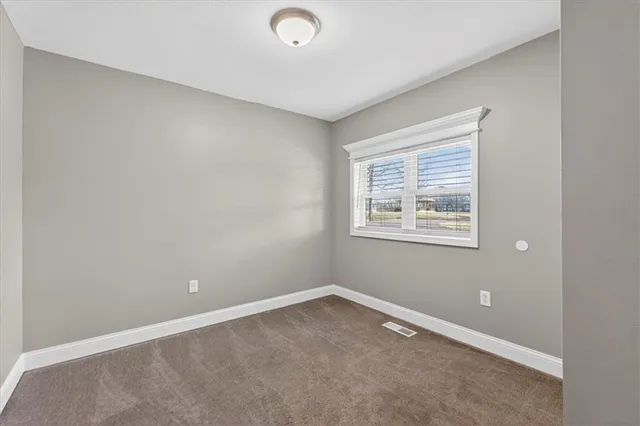 $325,000 | 201 South Jackson Street, Spring Hill, KS 66083