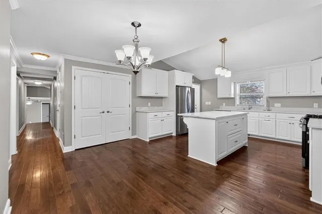 $325,000 | 201 South Jackson Street, Spring Hill, KS 66083