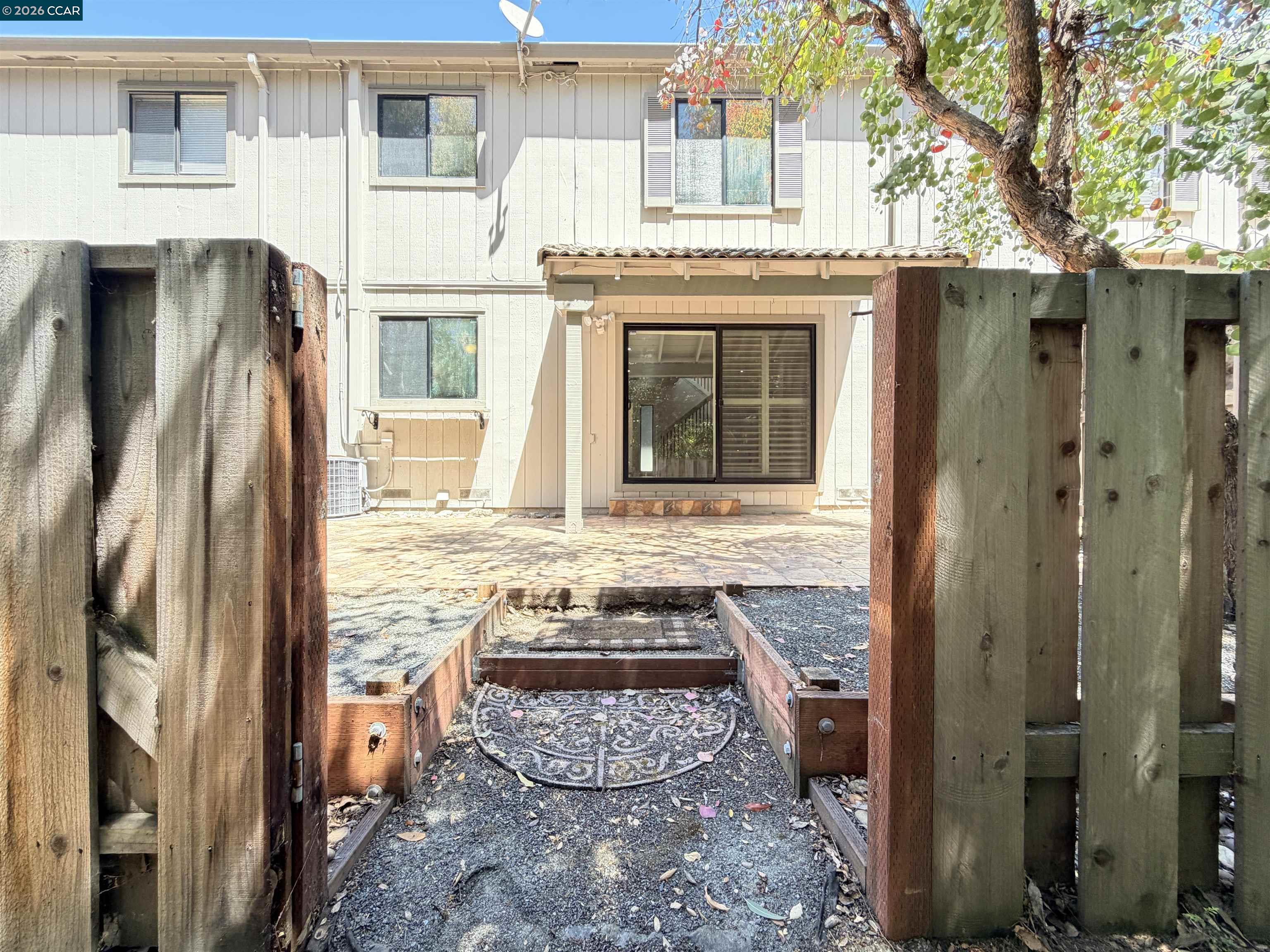 886 Valley Run Hercules, CA 94547 - Photo 22 of 39