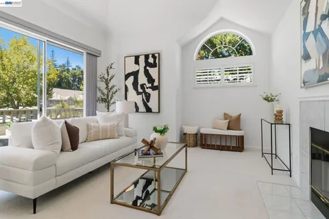 $925,000 | 57 Danville Oak Place, Danville, CA 94526