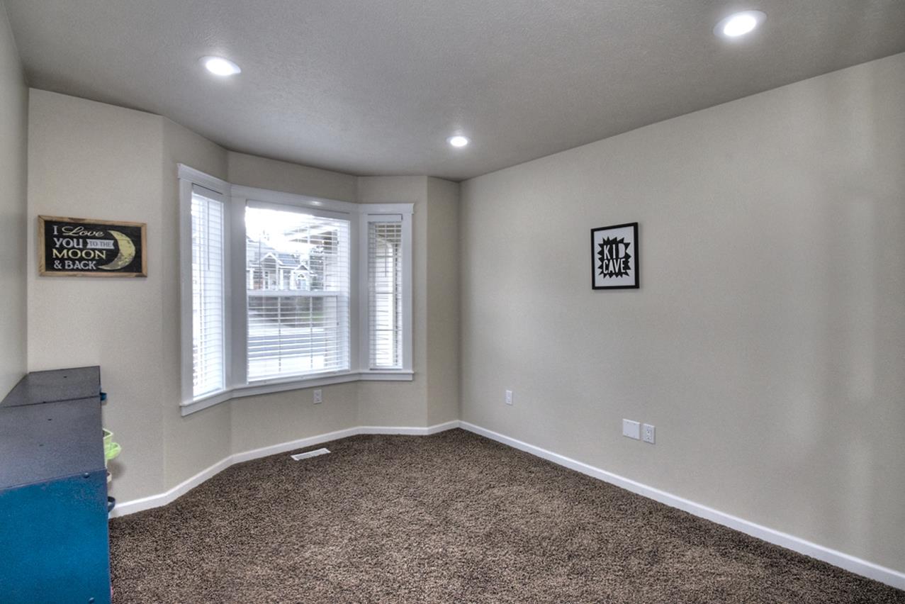 725 East Golden Road Spokane, WA 99208 - Photo 9 of 20 Gallery Image 9