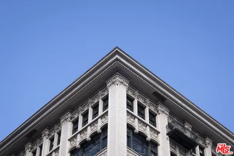 $2,700 | 315 West 5th Street, Unit 1002, Los Angeles, CA 90013