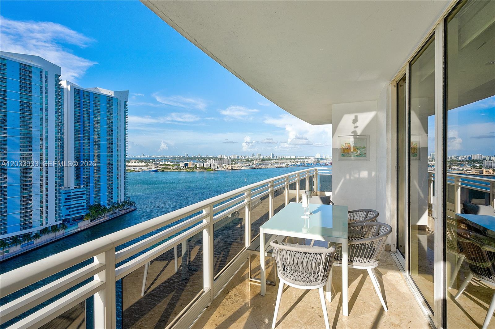 901 Brickell Key Boulevard, Unit 2206 Miami, FL 33131 - Photo 7 of 28