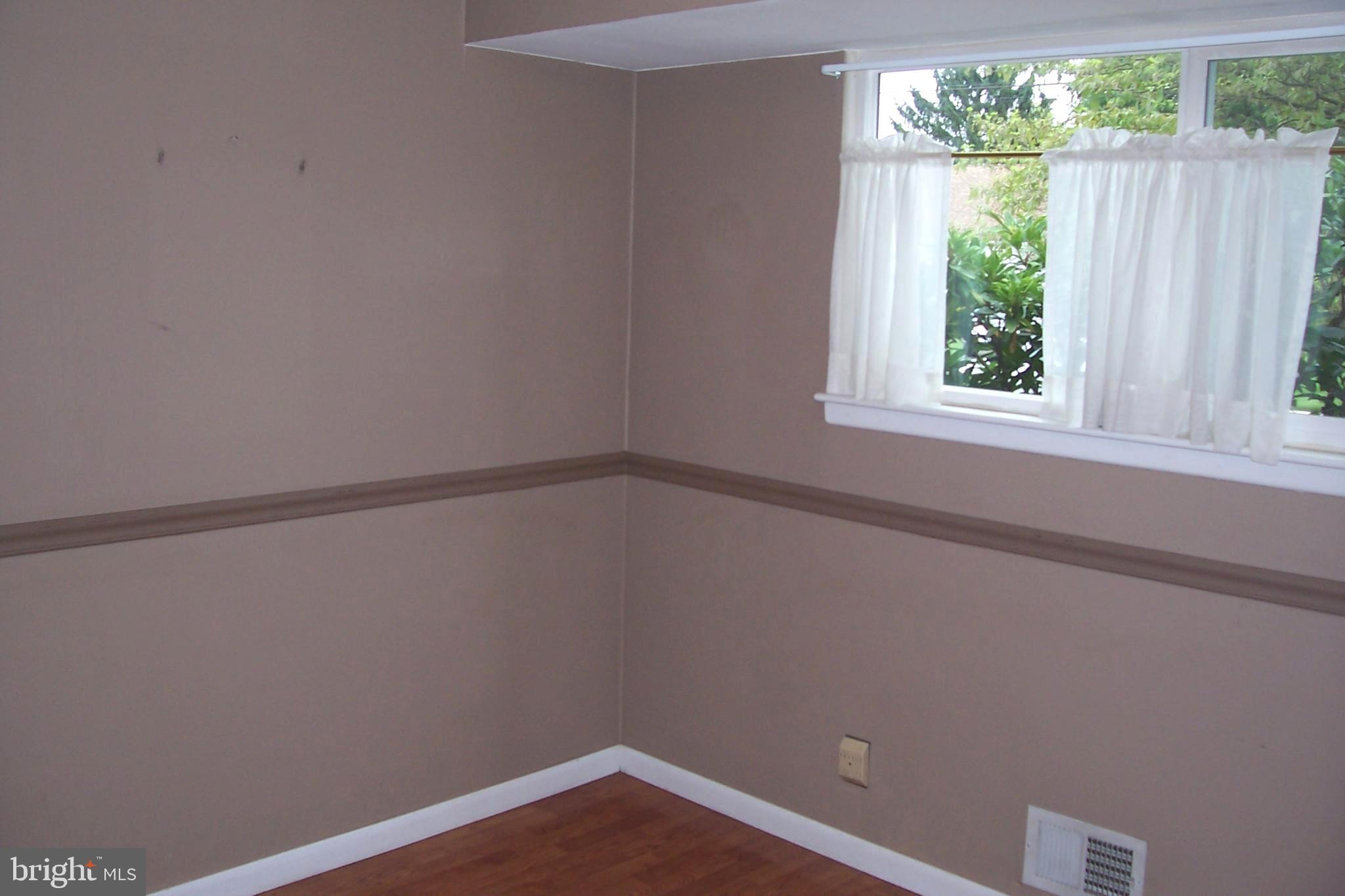 95 Falmouth Road Trenton, NJ 08620 - Photo 5 of 24 Gallery Image 5