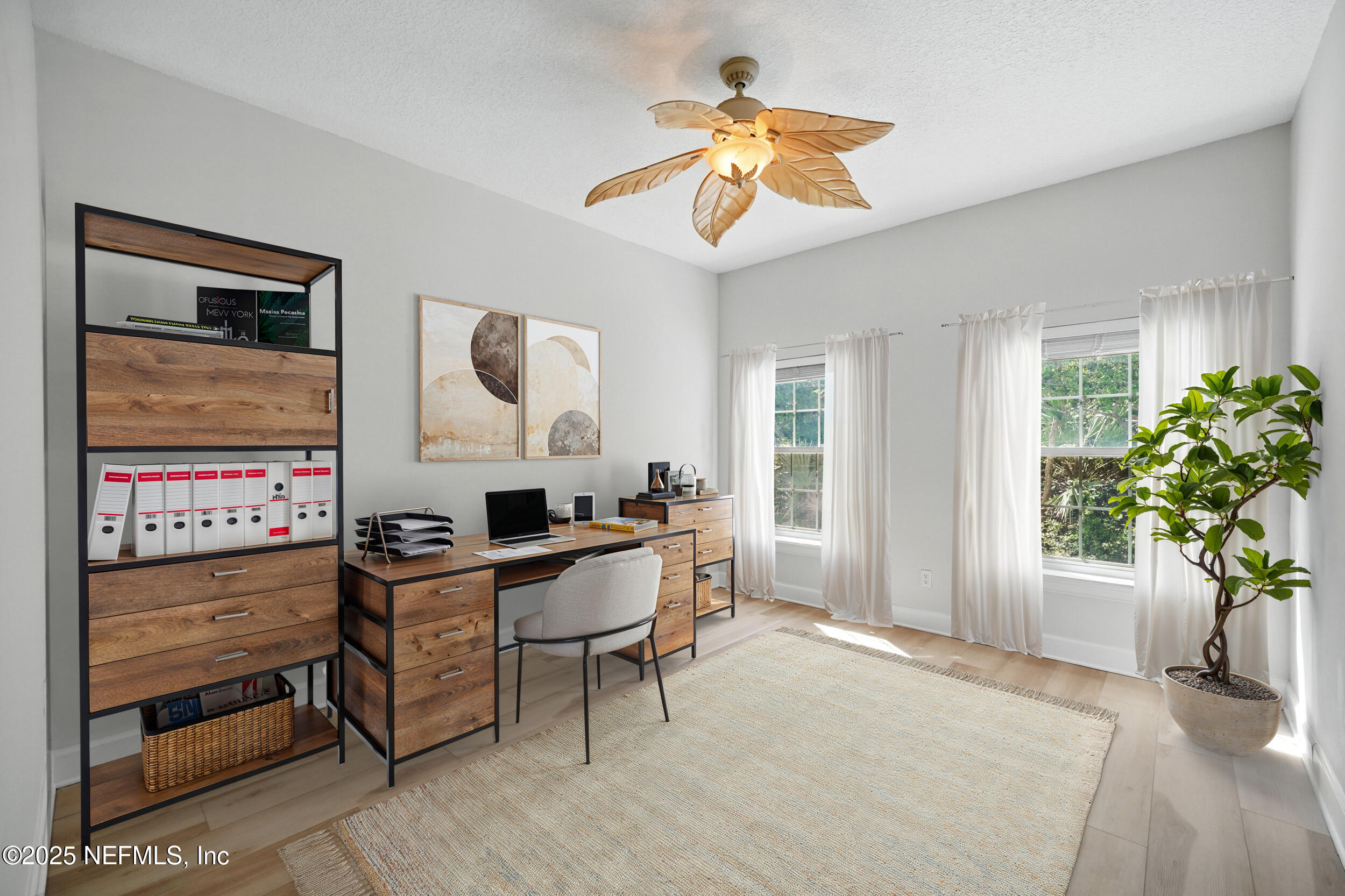 105 2nd Street St. Augustine, FL 32084 - Photo 23 of 61 a workspace with furniture and window