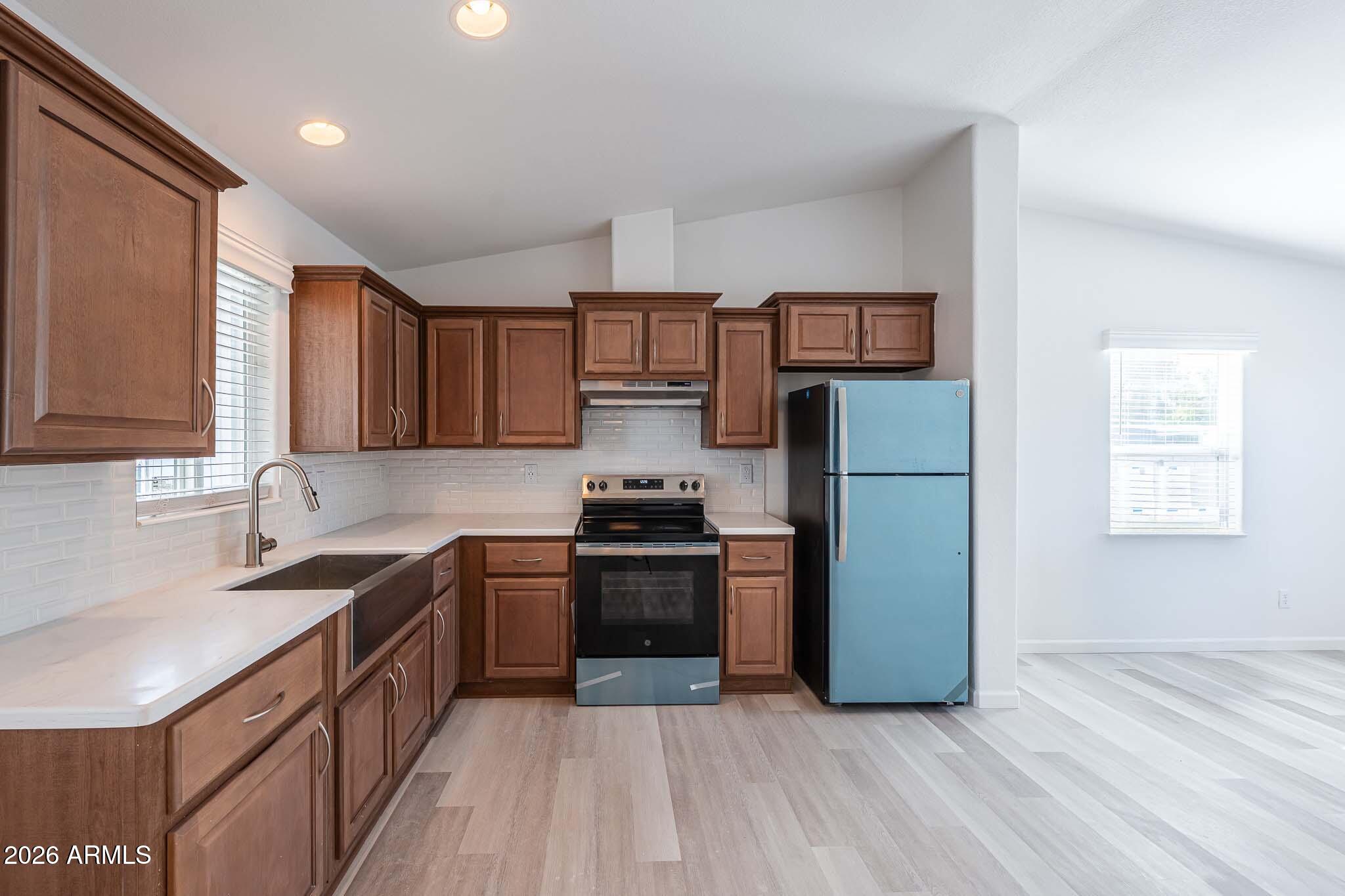 1250 East Bell Road, Unit 11 Phoenix, AZ 85022 - Photo 12 of 27