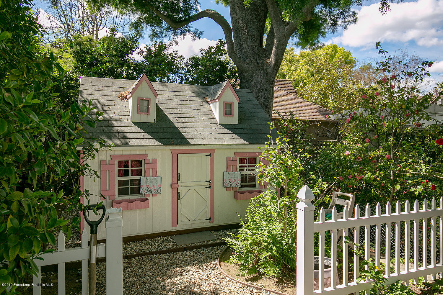 504 Arbor Street Pasadena, CA 91105 - Photo 45 of 46 a view of a house with a yard