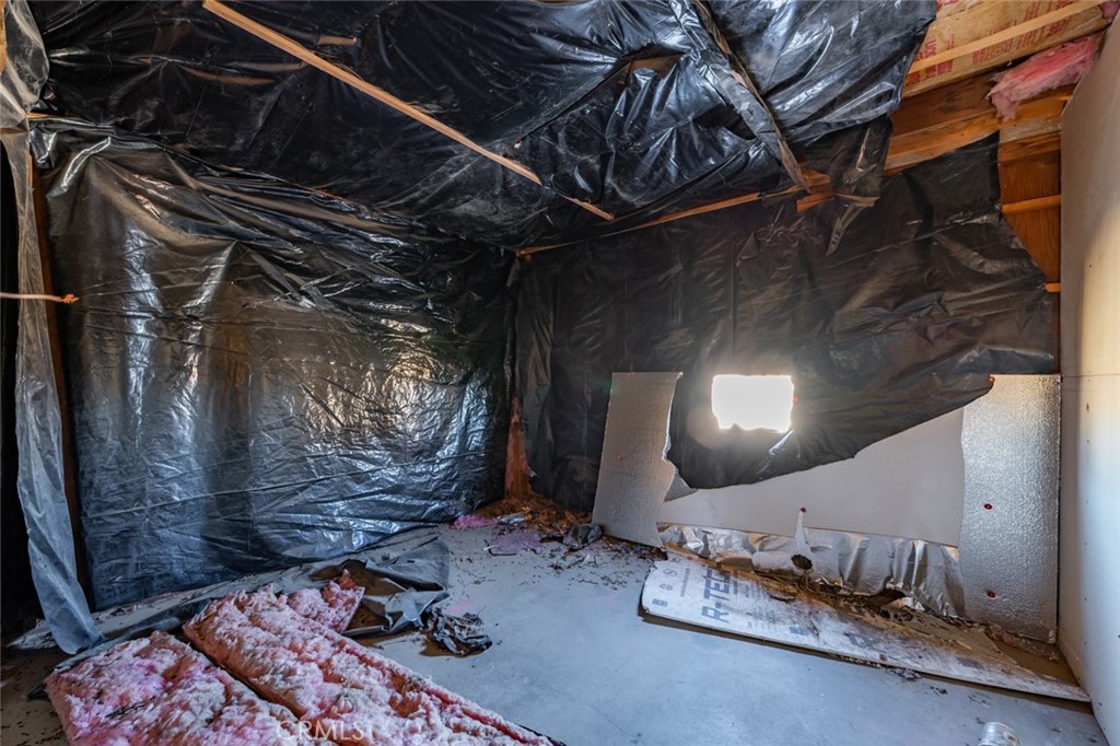 67722 Pole Line Road Twentynine Palms, CA 92277 - Photo 14 of 33 a view of water heater room