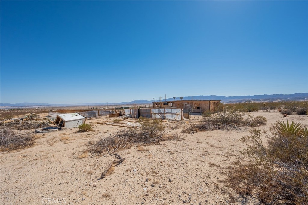 67722 Pole Line Road Twentynine Palms, CA 92277 - Photo 18 of 33 a view of beach and ocean