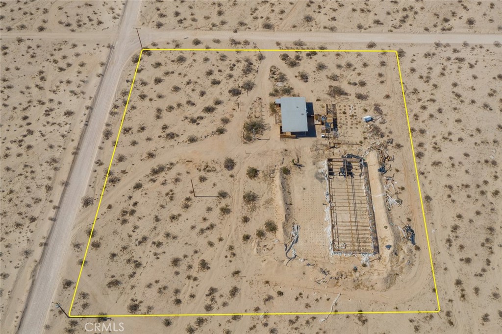 67722 Pole Line Road Twentynine Palms, CA 92277 - Photo 29 of 33 view of a bathroom