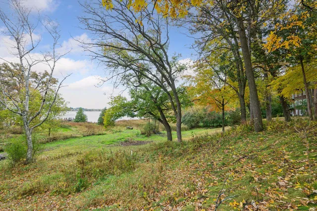 $1,650,000 | 365 West Lake Street, Orono, MN 55356