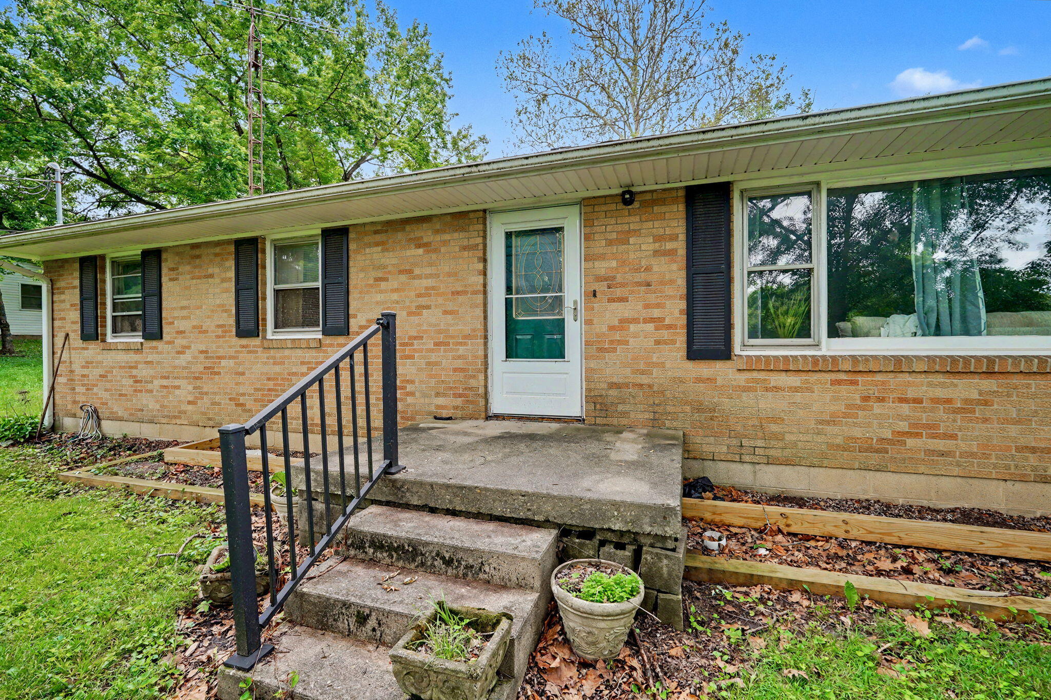 2591 Old Springfield Road Springfield, OH 45502 - Photo 5 of 59