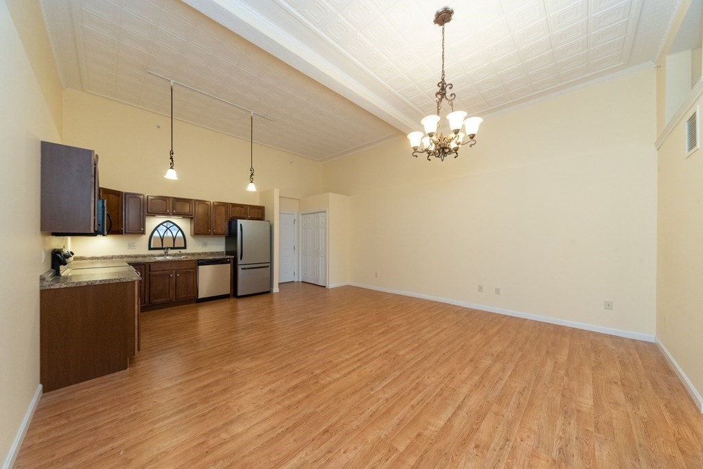 42 Phillips Road, Unit 4 Holden, MA 01520 - Photo 7 of 24 Gallery Image 7