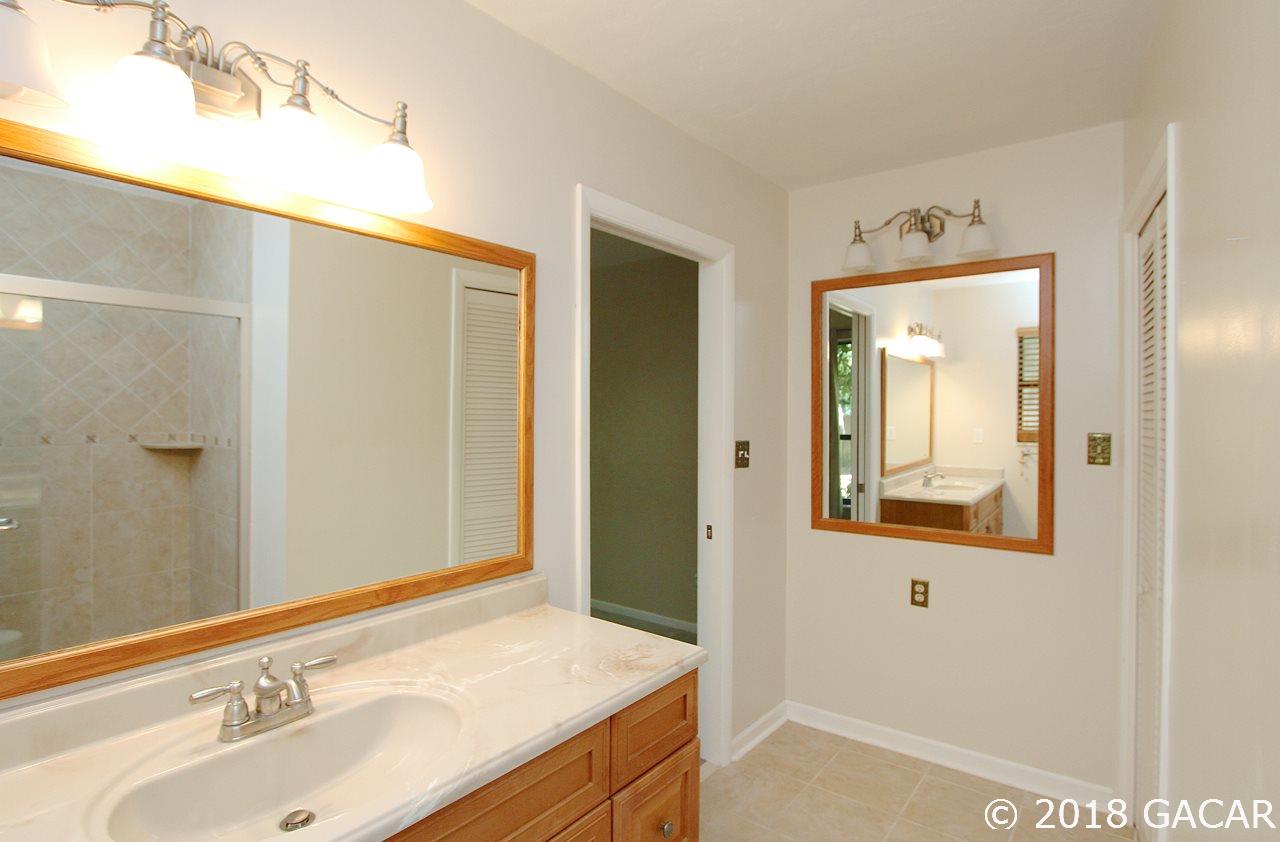 1824 Southwest 78 Terrace Gainesville, FL 32607 - Photo 16 of 23 Gallery Image 16