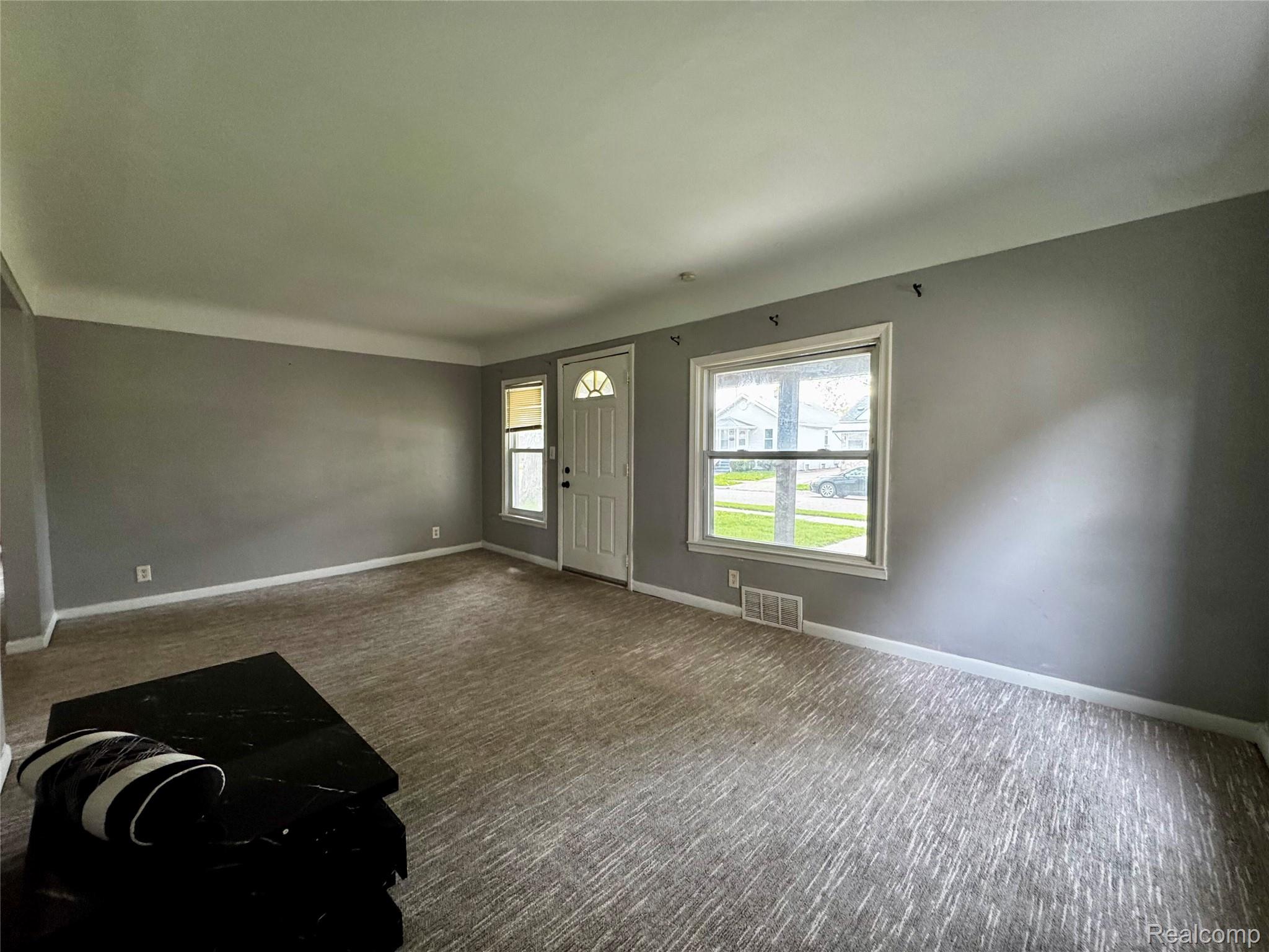 8045 Cadillac Avenue Warren, MI 48089 - Photo 6 of 21 IMG_0535.jpeg