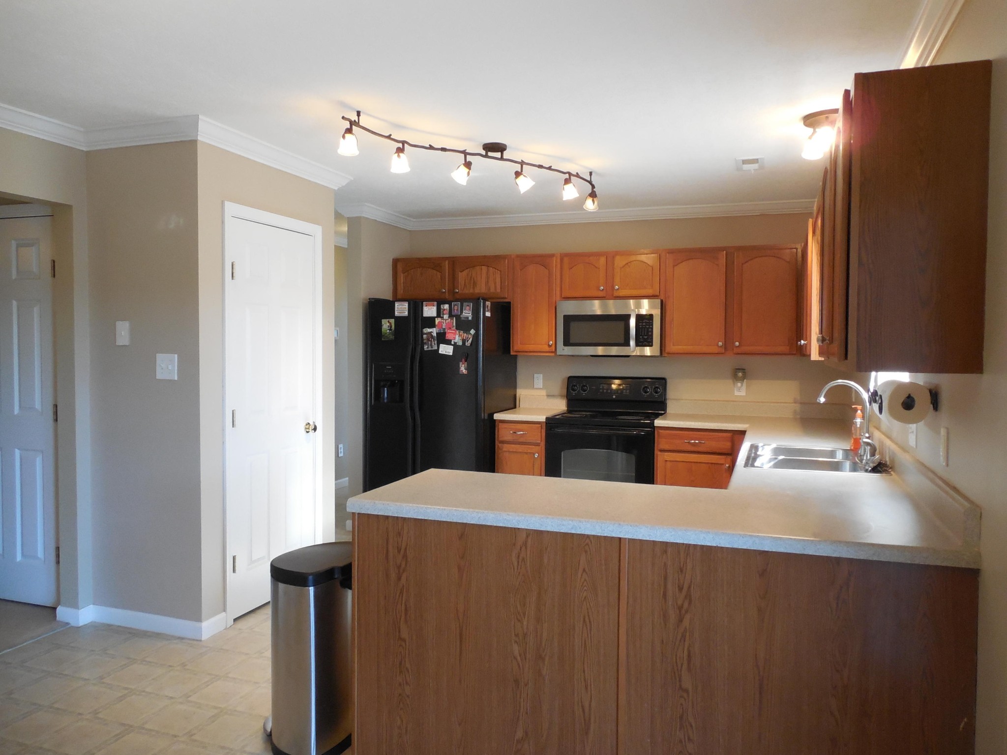 7835 Dawnview Road, Unit 3 Powell, TN 37849 - Photo 4 of 23 Gallery Image 4