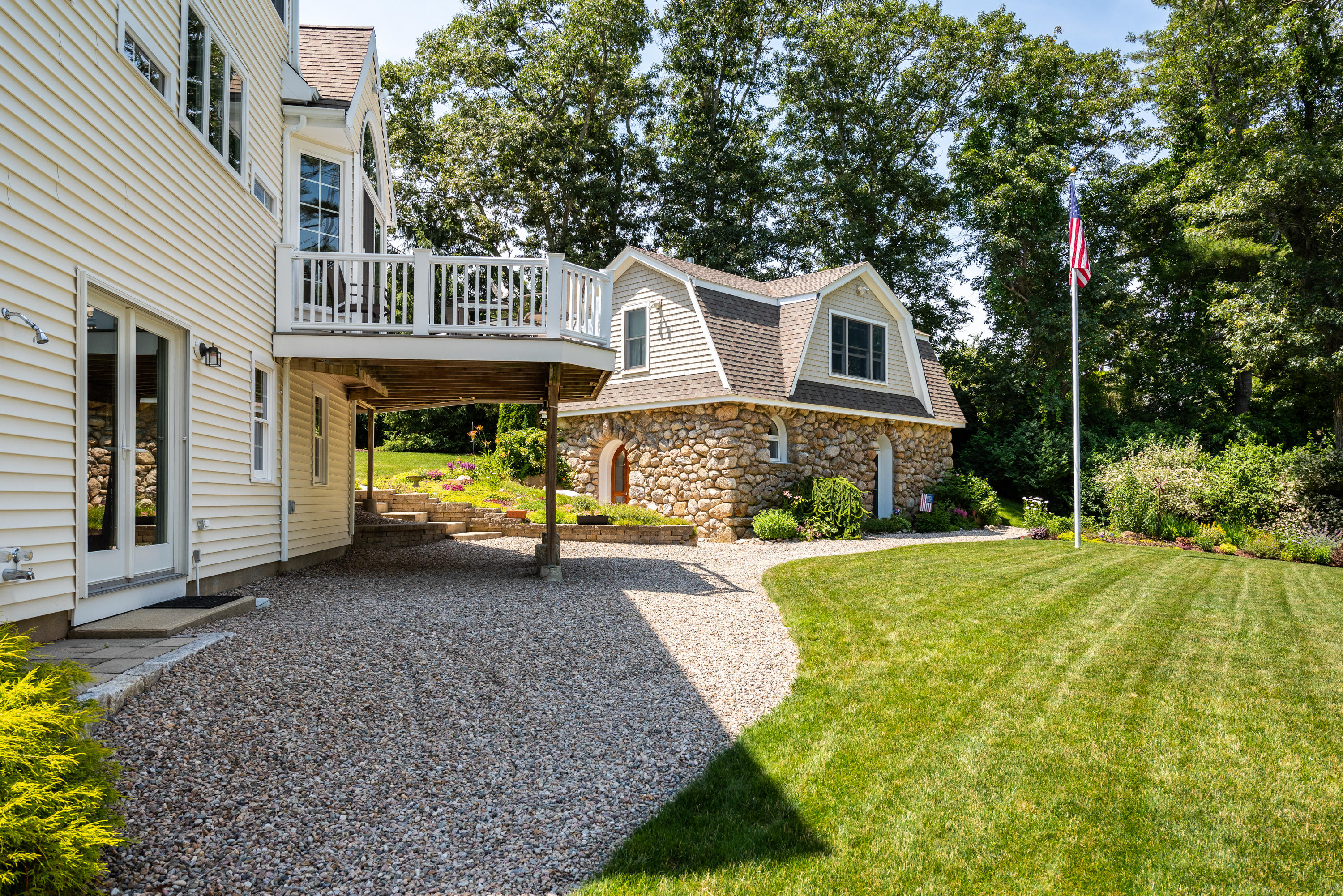 7 Wolf Road Buzzards Bay, MA 02532 - Photo 14 of 53 7Wolf114