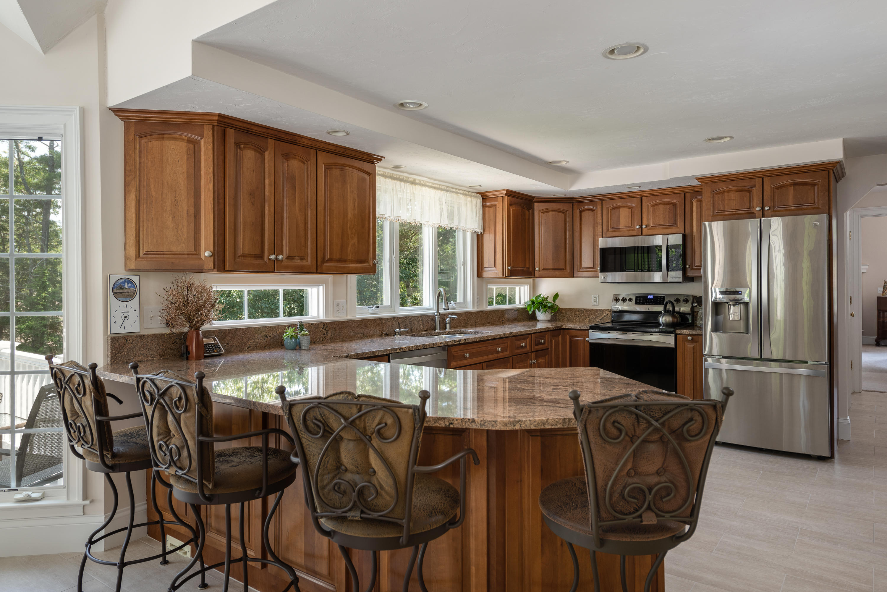 7 Wolf Road Buzzards Bay, MA 02532 - Photo 25 of 53 7Wolf127