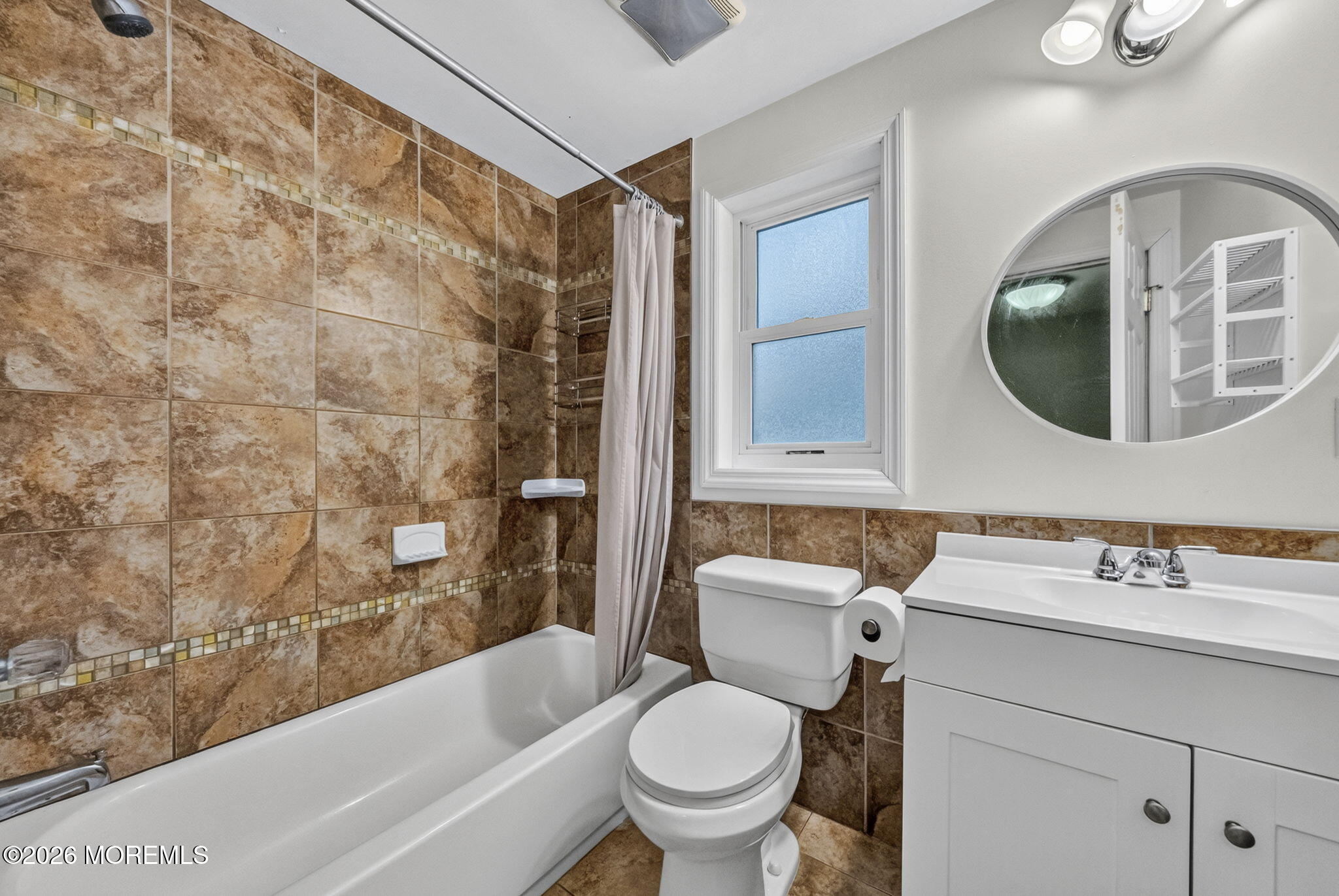 516 Middle Lane Howell, NJ 07731 - Photo 21 of 35 IMG_3278