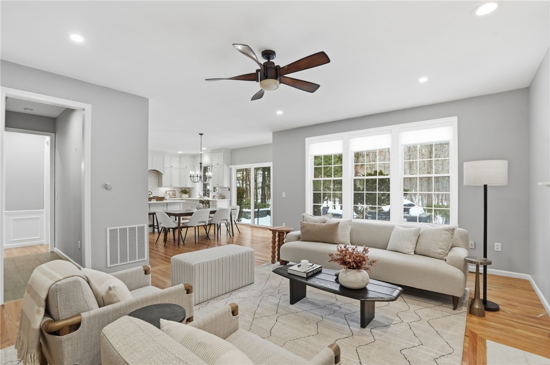 442 Sleepy Hollow Farm Road Warwick, RI 02886 - Photo 11 of 38