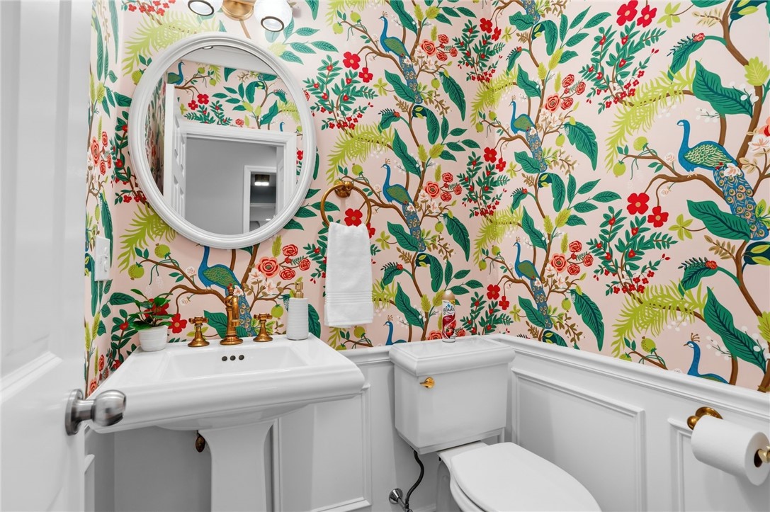 442 Sleepy Hollow Farm Road Warwick, RI 02886 - Photo 17 of 38