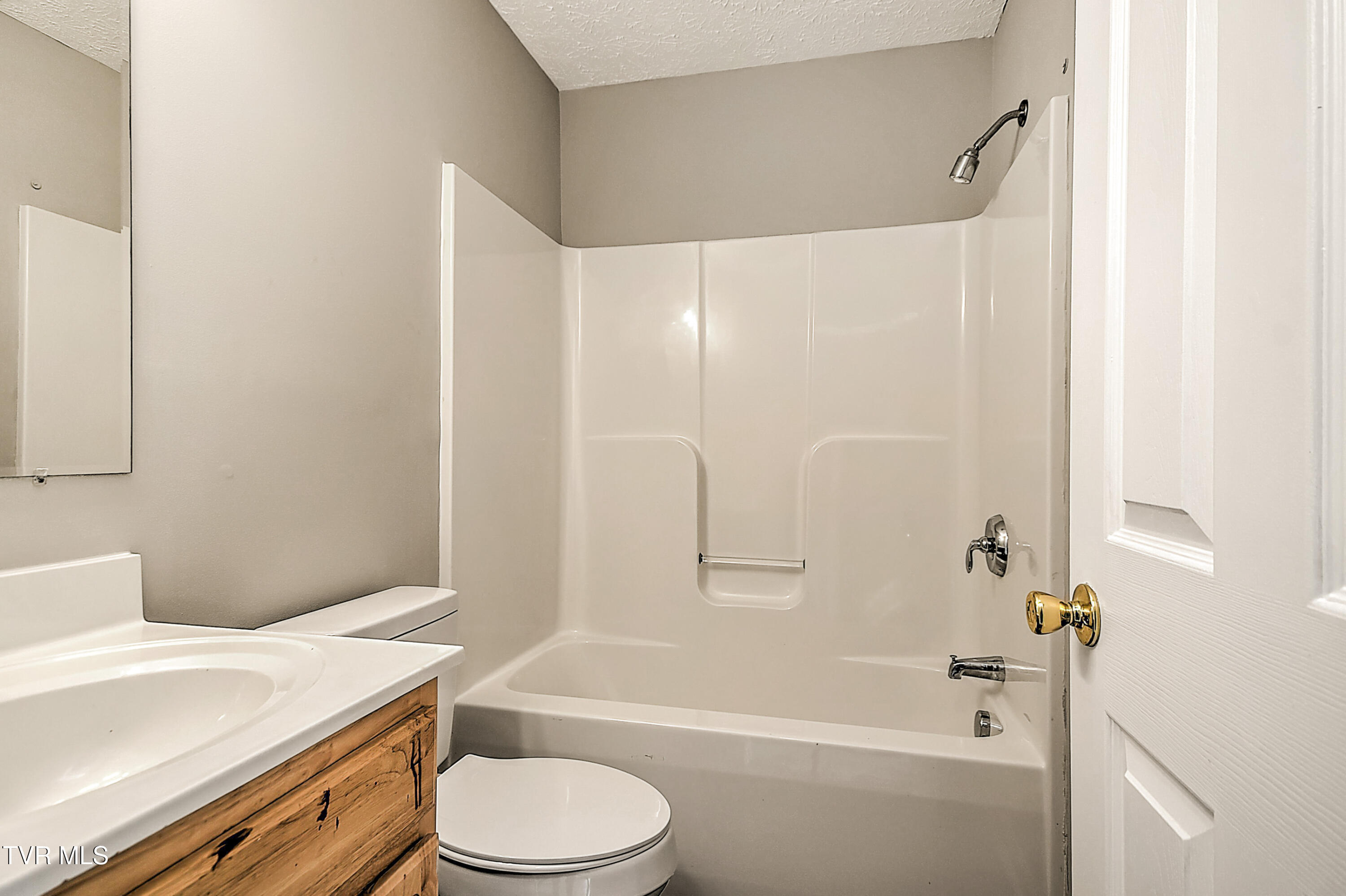 570 Beaverview Drive Bristol, VA 24201 - Photo 21 of 26 570 Beaver View JR-22