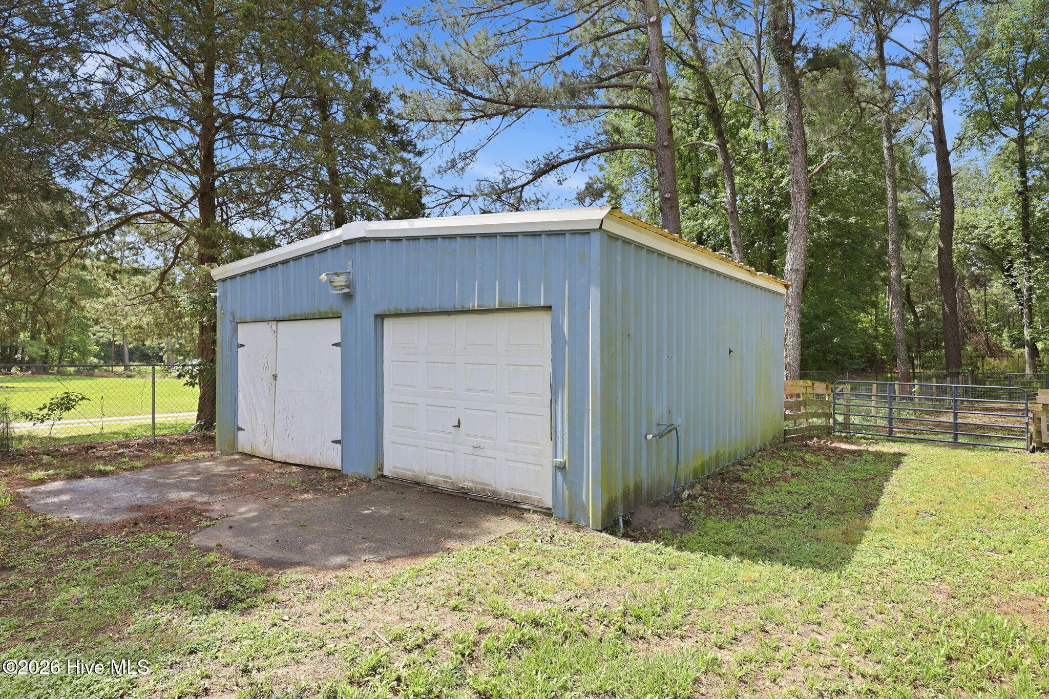 1040 Broad Creek Road New Bern, NC 28560 - Photo 30 of 47 2 Car Garage Workshop