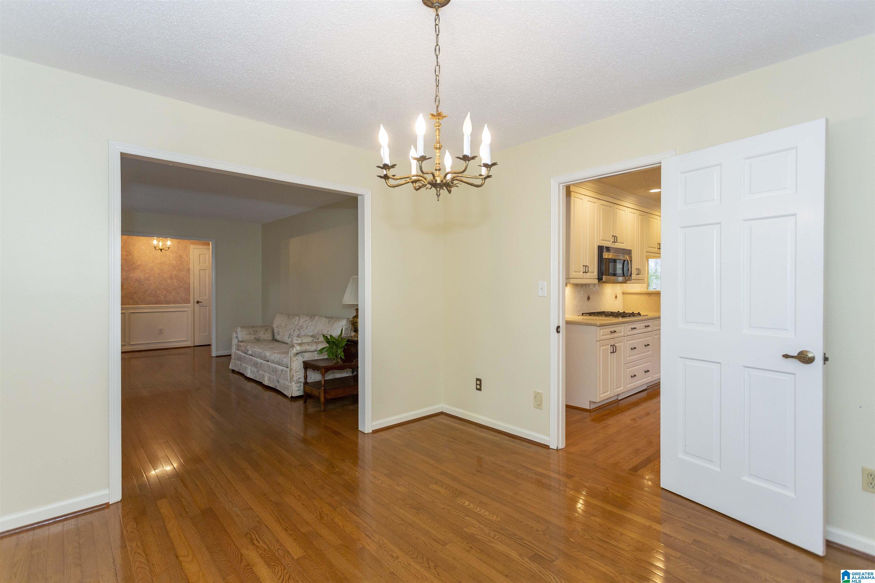 3506 South Brookwood Road Birmingham, AL 35223 - Photo 13 of 46