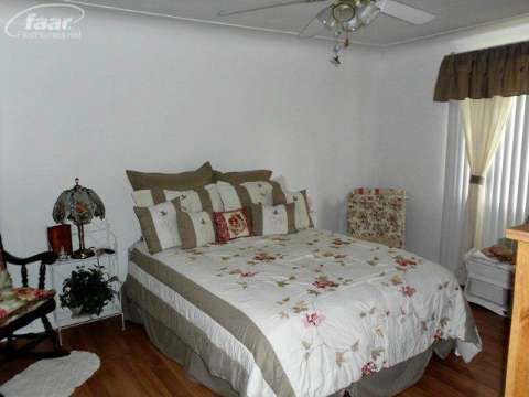 6100 Morrish Road Swartz Creek, MI 48473 - Photo 18 of 24 20365836-17.JPG