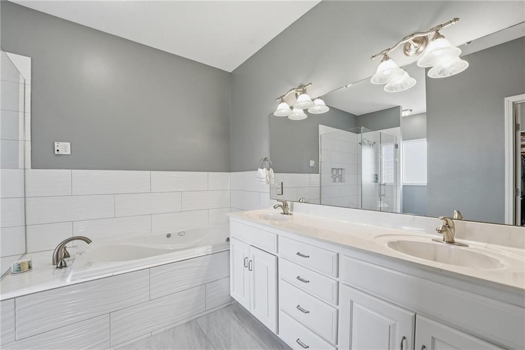 12616 Donahoo Road Kansas City, KS 66109 - Photo 23 of 59