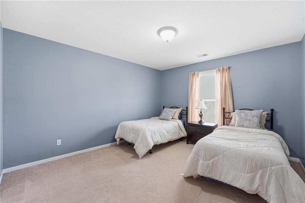 12616 Donahoo Road Kansas City, KS 66109 - Photo 38 of 59