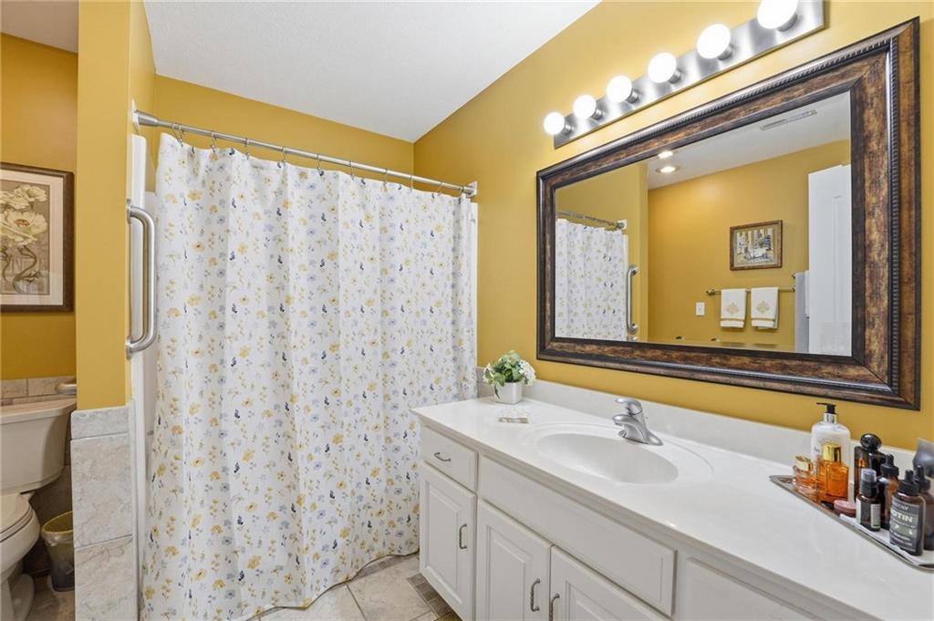 12616 Donahoo Road Kansas City, KS 66109 - Photo 40 of 59