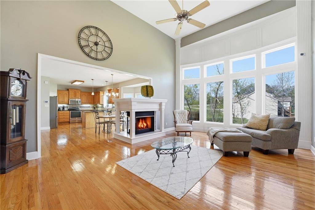 12616 Donahoo Road Kansas City, KS 66109 - Photo 5 of 59