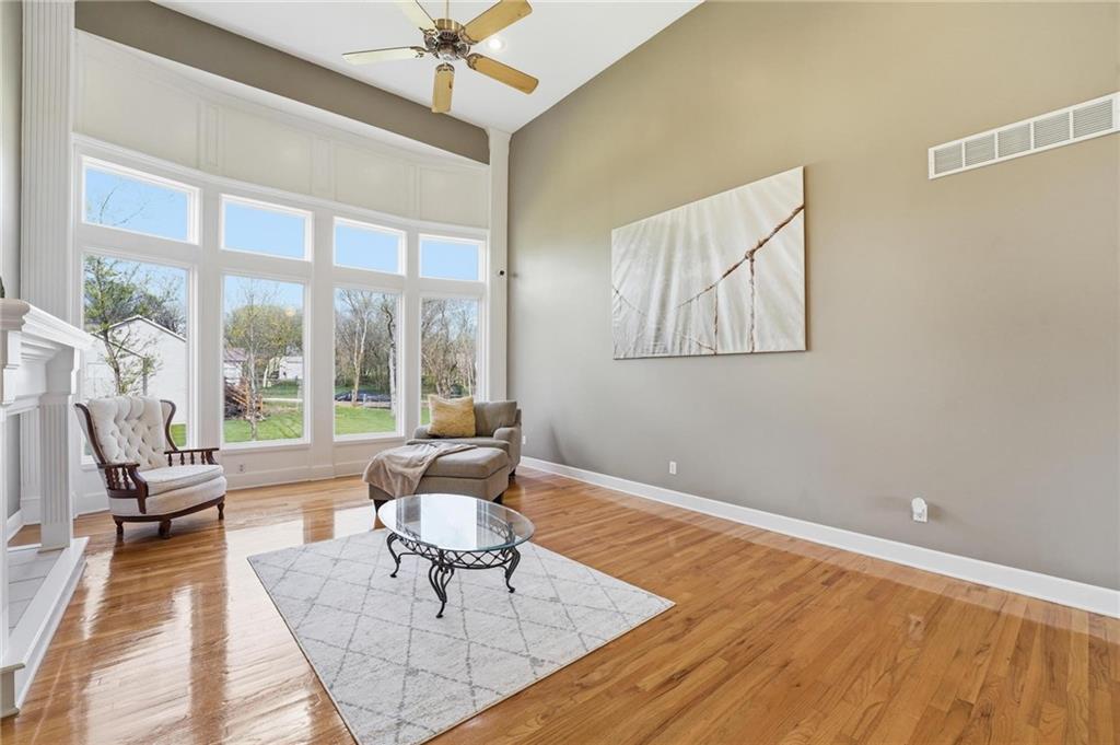12616 Donahoo Road Kansas City, KS 66109 - Photo 6 of 59
