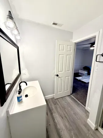 $2,350 | 9418 Erie Street, Highland, IN 46322