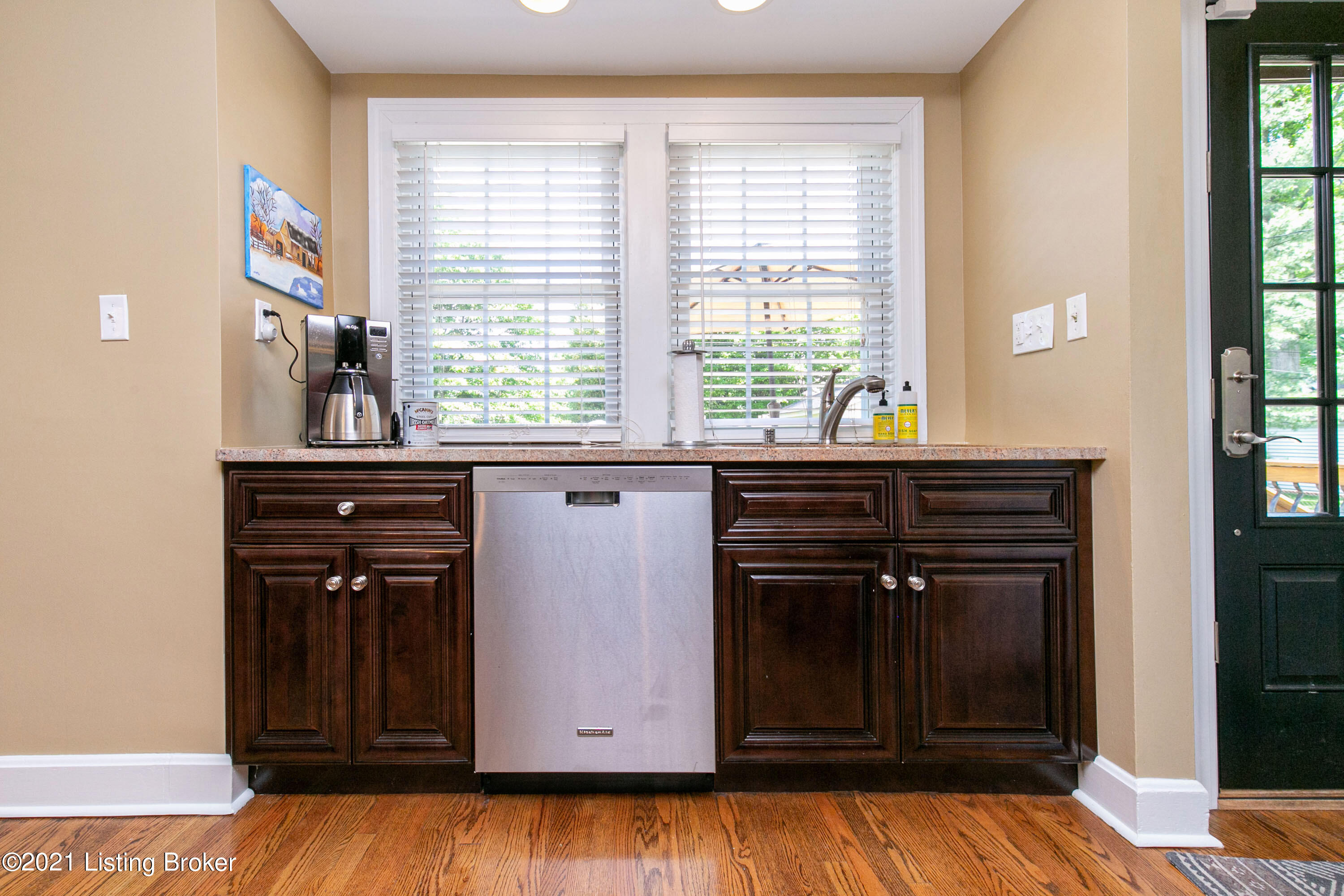209 Sage Road Louisville, KY 40207 - Photo 13 of 34 _REP4940
