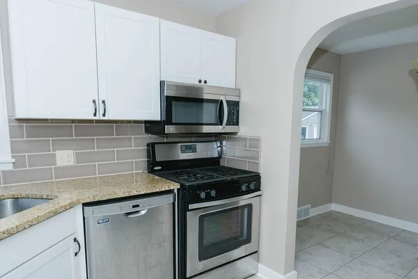 $296,000 | 1411 3 1/2 Street Southeast, Rochester, MN 55904