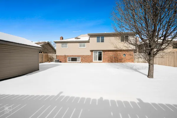 $354,000 | 3235 192nd Street, Lansing, IL 60438