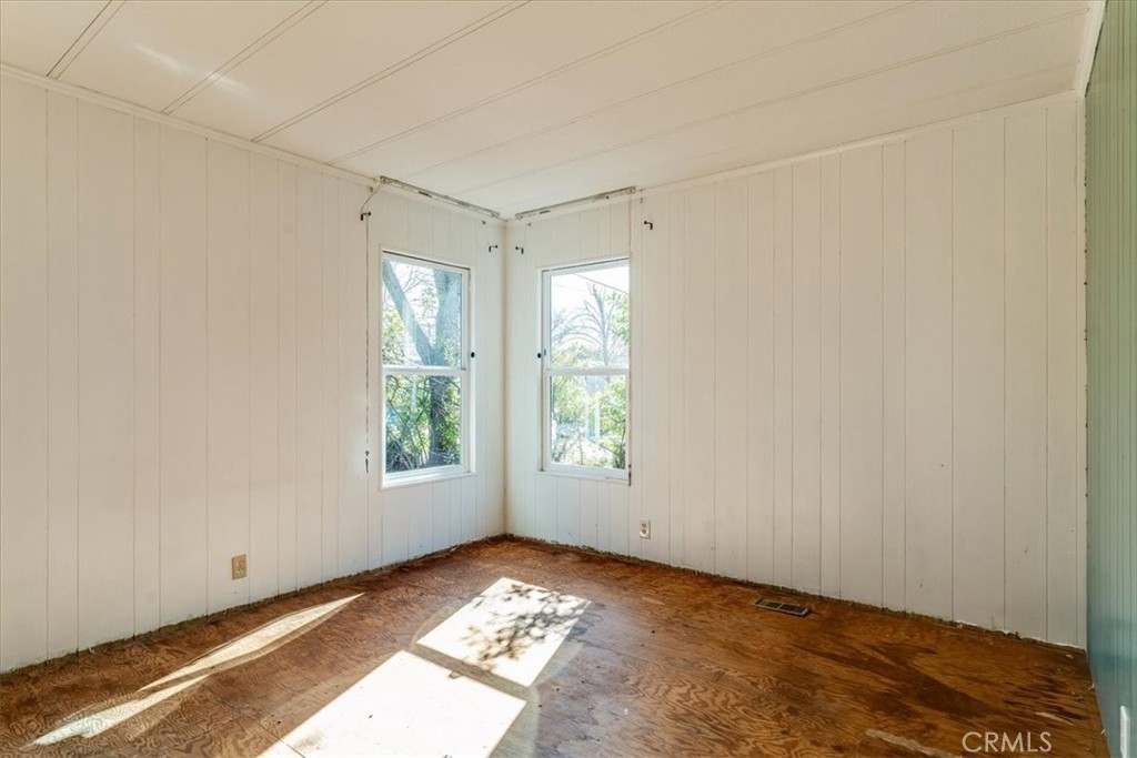 7450 Navajoa Avenue Atascadero, CA 93422 - Photo 6 of 20 Carpet has been removed. Subfloor only.
