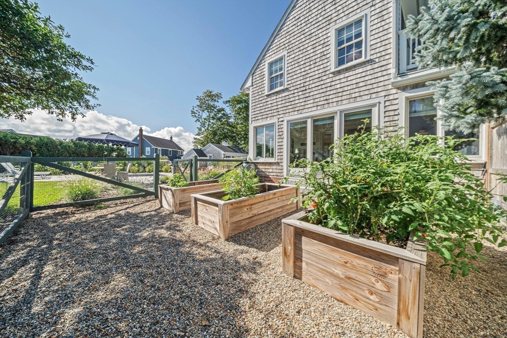 55 Crescent Avenue Scituate, MA 02066 - Photo 26 of 33