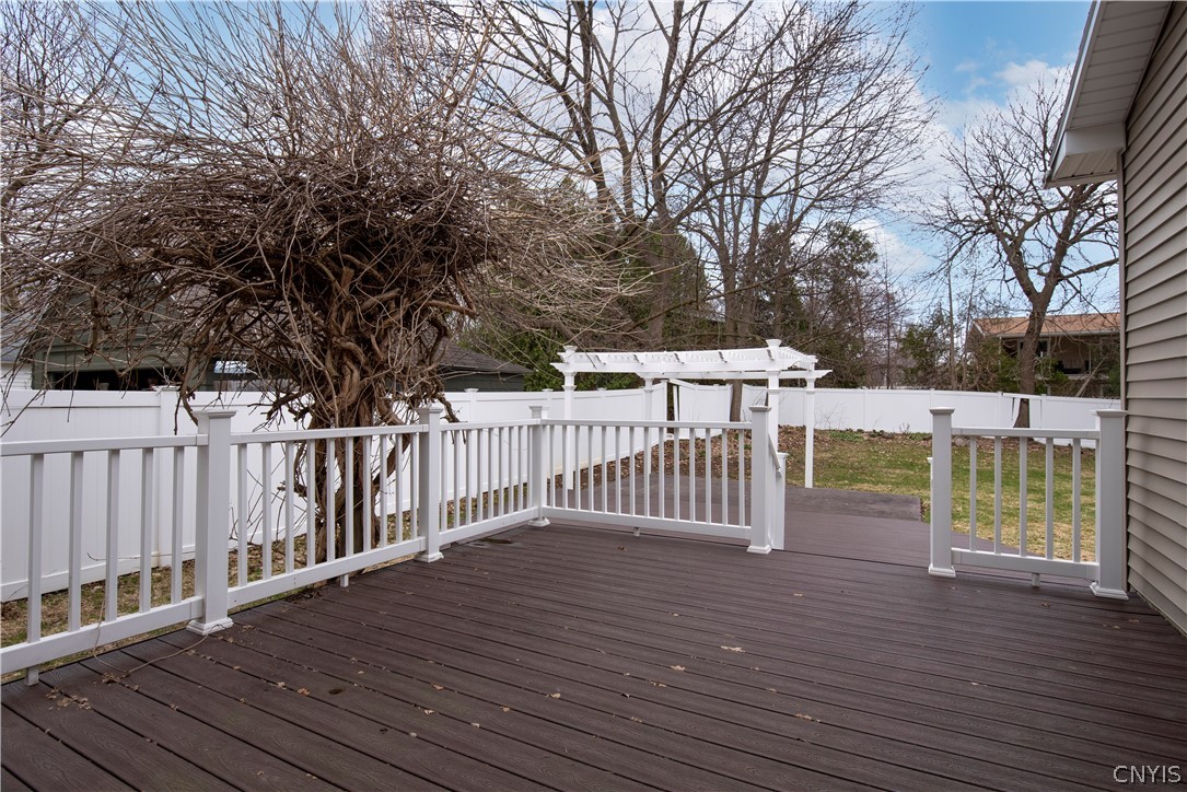 111 Charing Road DeWitt, NY 13214 - Photo 11 of 50