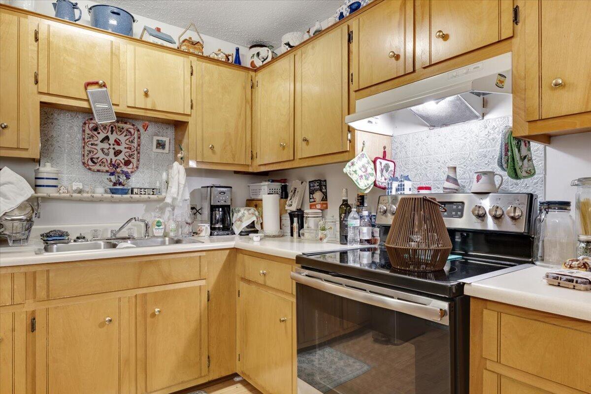 175 Zenith Drive Beech Island, SC 29842 - Photo 4 of 22 10-Zenith Dr-17