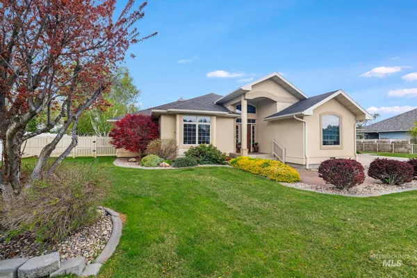 $600,000 | 389 Greenbrier Drive, Heyburn, ID 83336