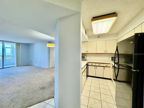 $1,995 | 2333 Feather Sound Drive, Unit B503, Clearwater, FL 33762