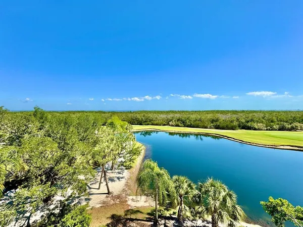 $1,995 | 2333 Feather Sound Drive, Unit B503, Clearwater, FL 33762