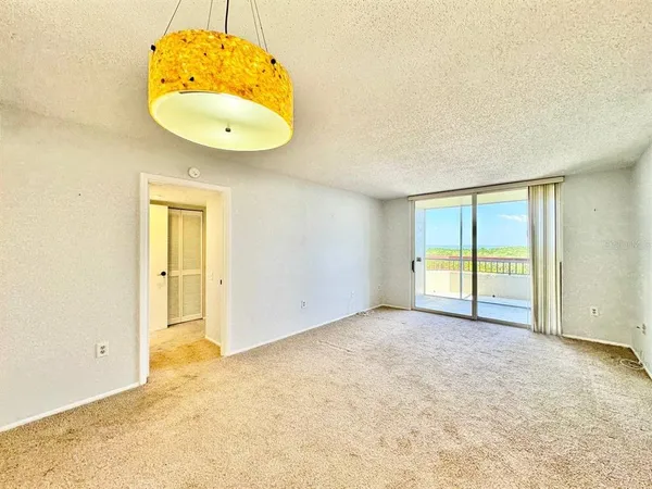 $1,995 | 2333 Feather Sound Drive, Unit B503, Clearwater, FL 33762