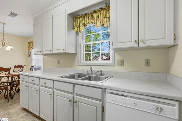 $209,900 | 206 Haltiwanger Road, Greenwood, SC 29649