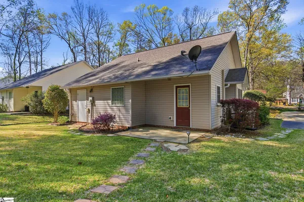 $209,900 | 206 Haltiwanger Road, Greenwood, SC 29649