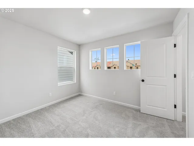 $608,548 | 18109 Northeast 17th Street, Vancouver, WA 98684